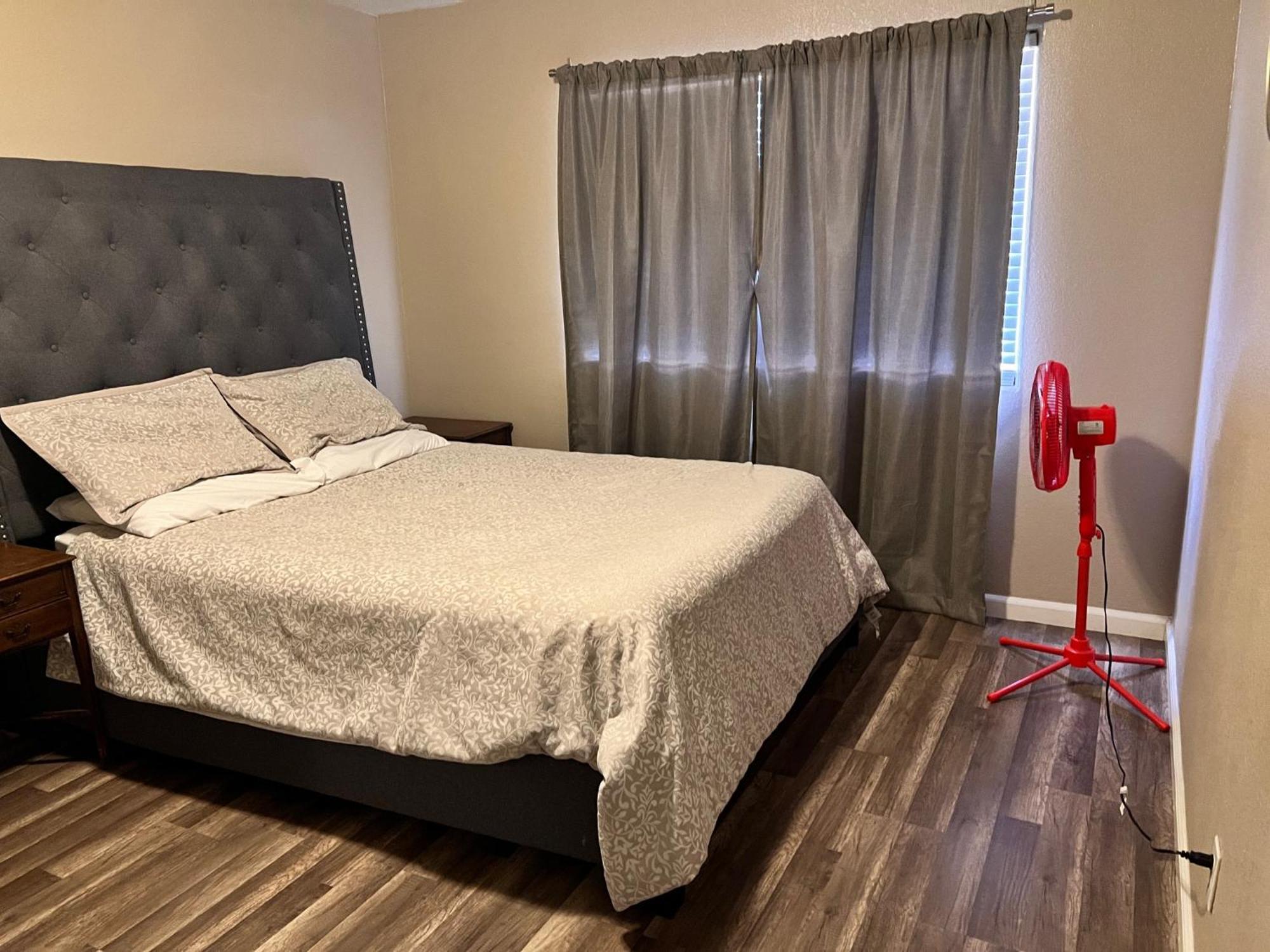 Quiet 1Bed,1Bath Condo With Free Parking Fresno Esterno foto